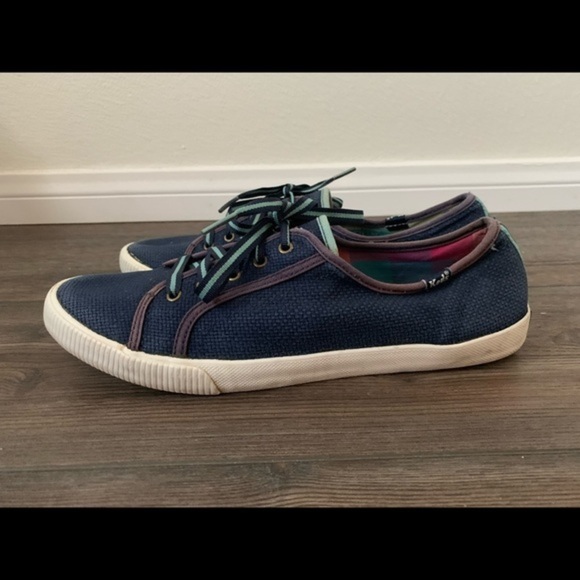 Keds - Picture 1 of 8